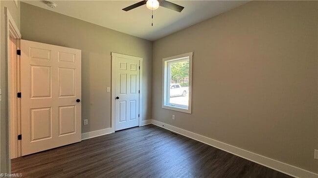 Building Photo - 148 Buena Vista Dr