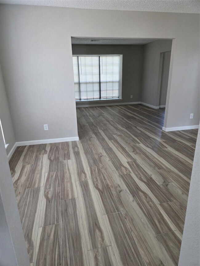Building Photo - 14959 Havenridge Dr