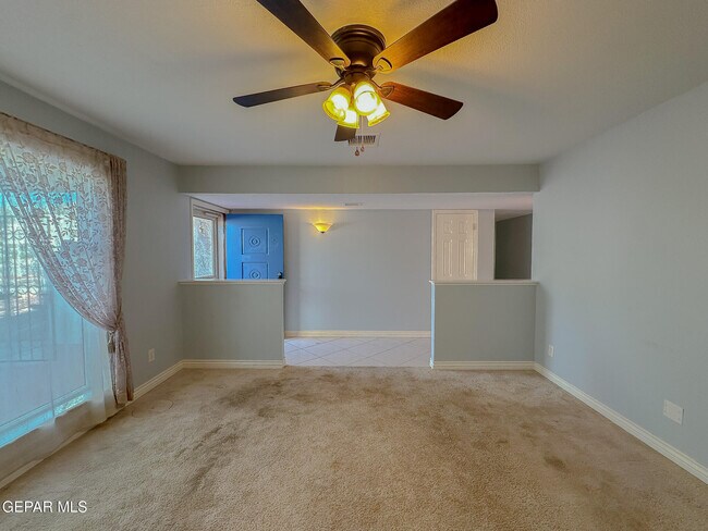 Building Photo - 6916 Polvadera Dr