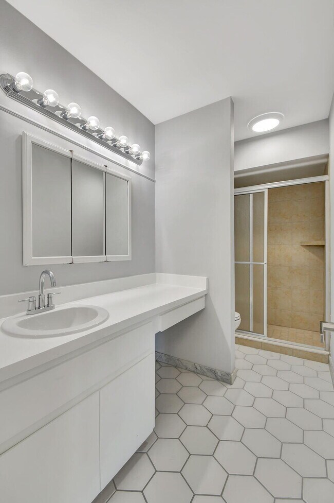 Building Photo - 4185 Turnberry Cir