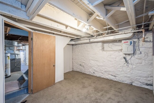 Building Photo - 1713 Realty Ave