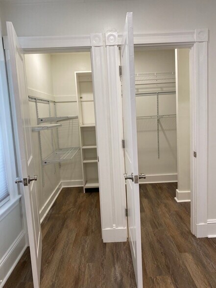 His and hers closets - 162 Circuit Rd