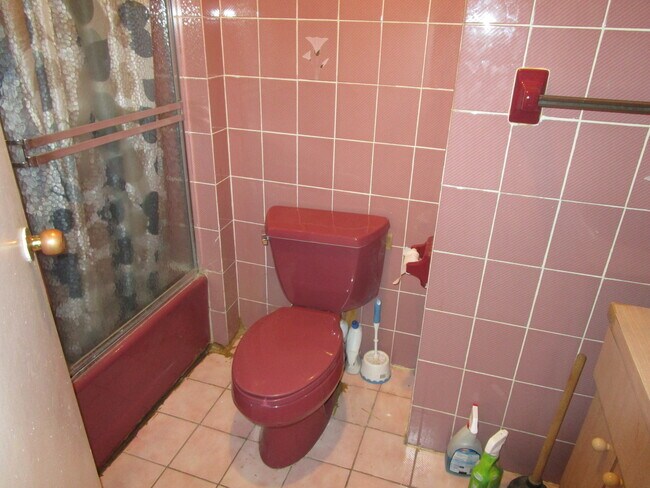 Building Photo - 6825 7th Ave