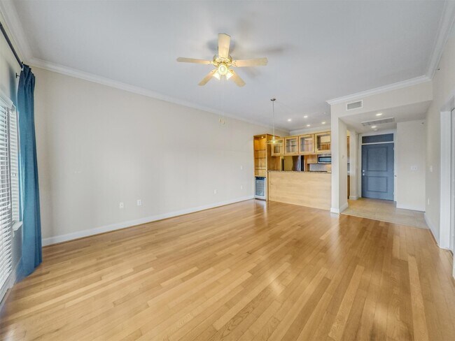 Building Photo - 1010 Rosine St