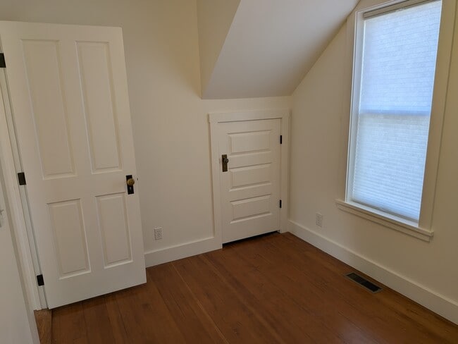 Building Photo - 117 S 2nd St