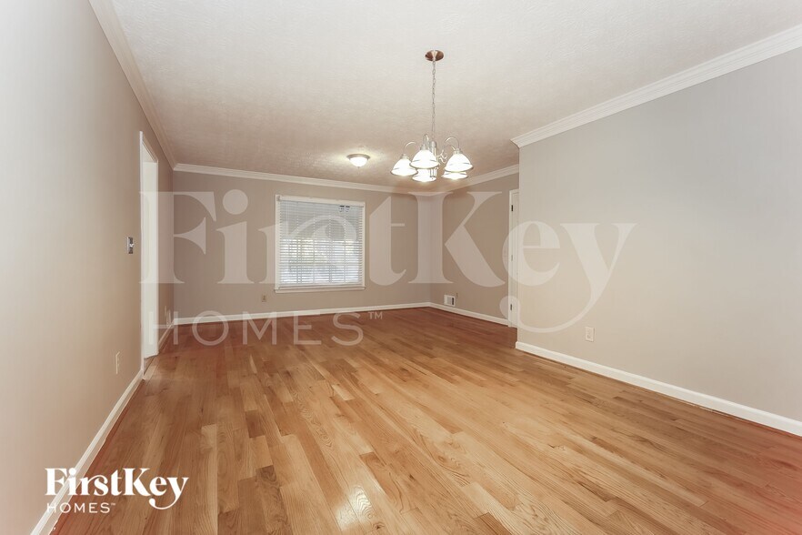 Building Photo - 2067 Shillingwood Dr NW