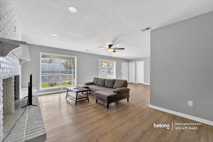 Building Photo - 2505 Hopkins St