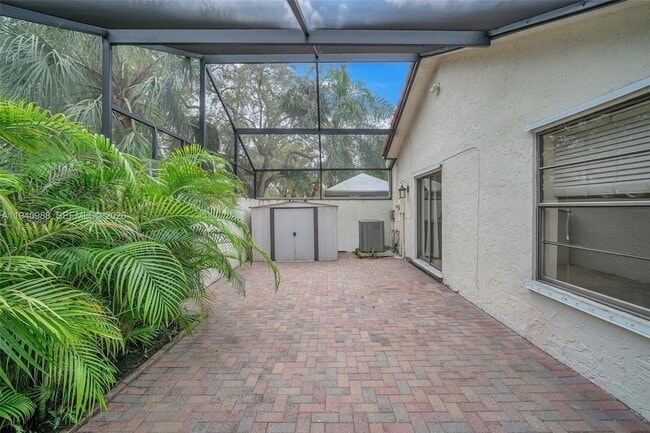 Building Photo - 11125 SW 134th Ct