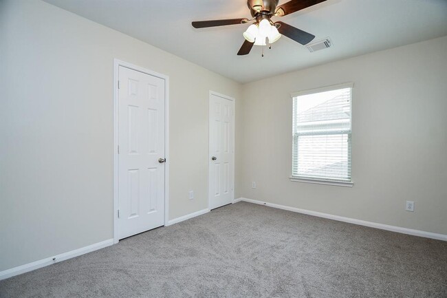 Building Photo - 1115 Eden Park Ln