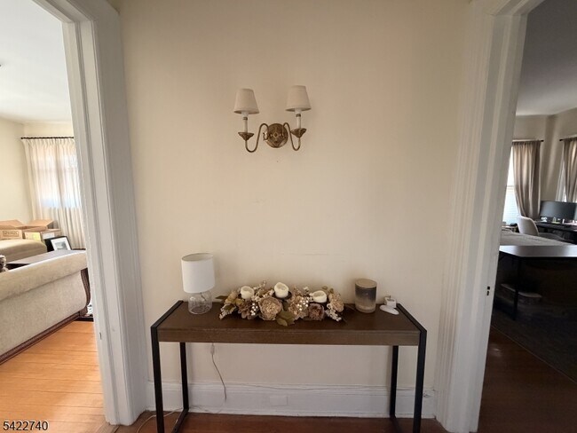 Building Photo - 2 Prospect Ave