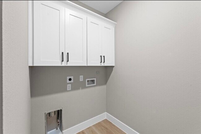 Building Photo - 2614 Martinas Ct