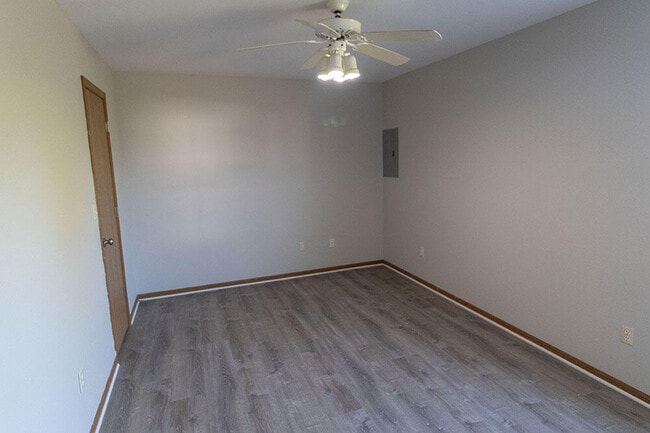 Building Photo - 1507 Native Dancer Ct