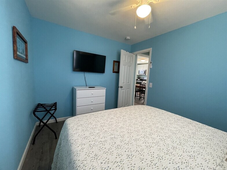 Building Photo - 39190 W Sunfish Ct