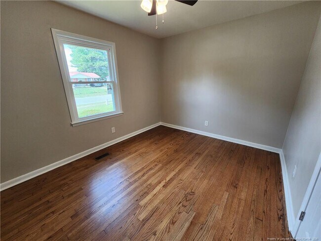 Building Photo - 346 Tucson Dr