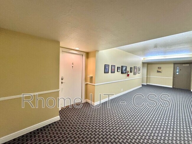 Building Photo - 2510 S Elizabeth St