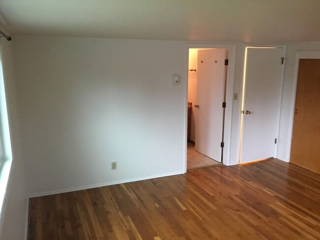Building Photo - 4 Bedroom Home in Santa Clara