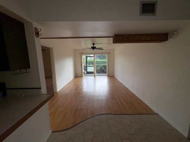 Building Photo - 460 NW 20th St