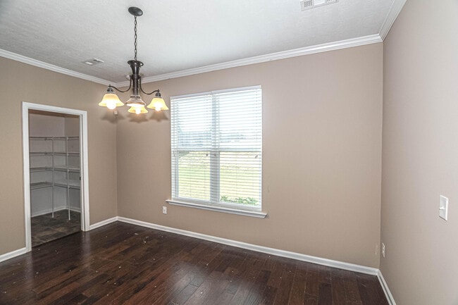 Building Photo - 479 Sebastian Dr