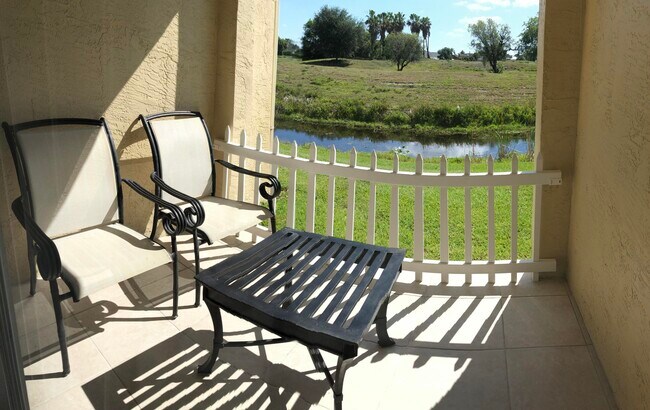 Building Photo - 2060 Greenview Shores Blvd