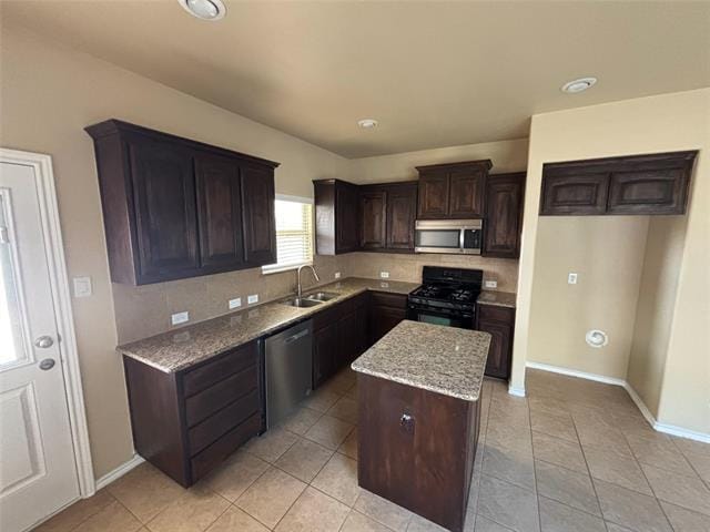 Building Photo - 1828 Velarde Rd