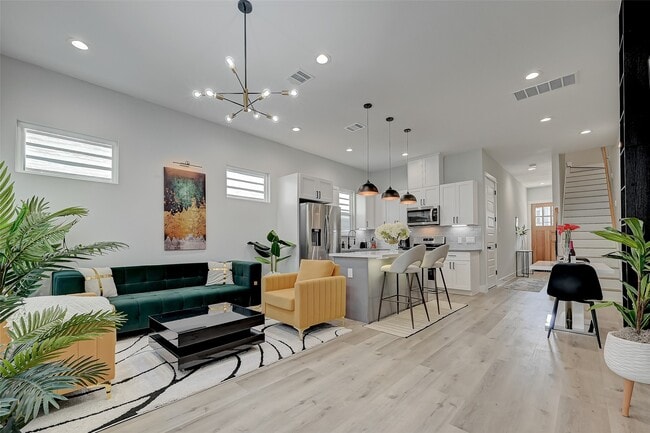 Building Photo - 2105 Sam Wilson St