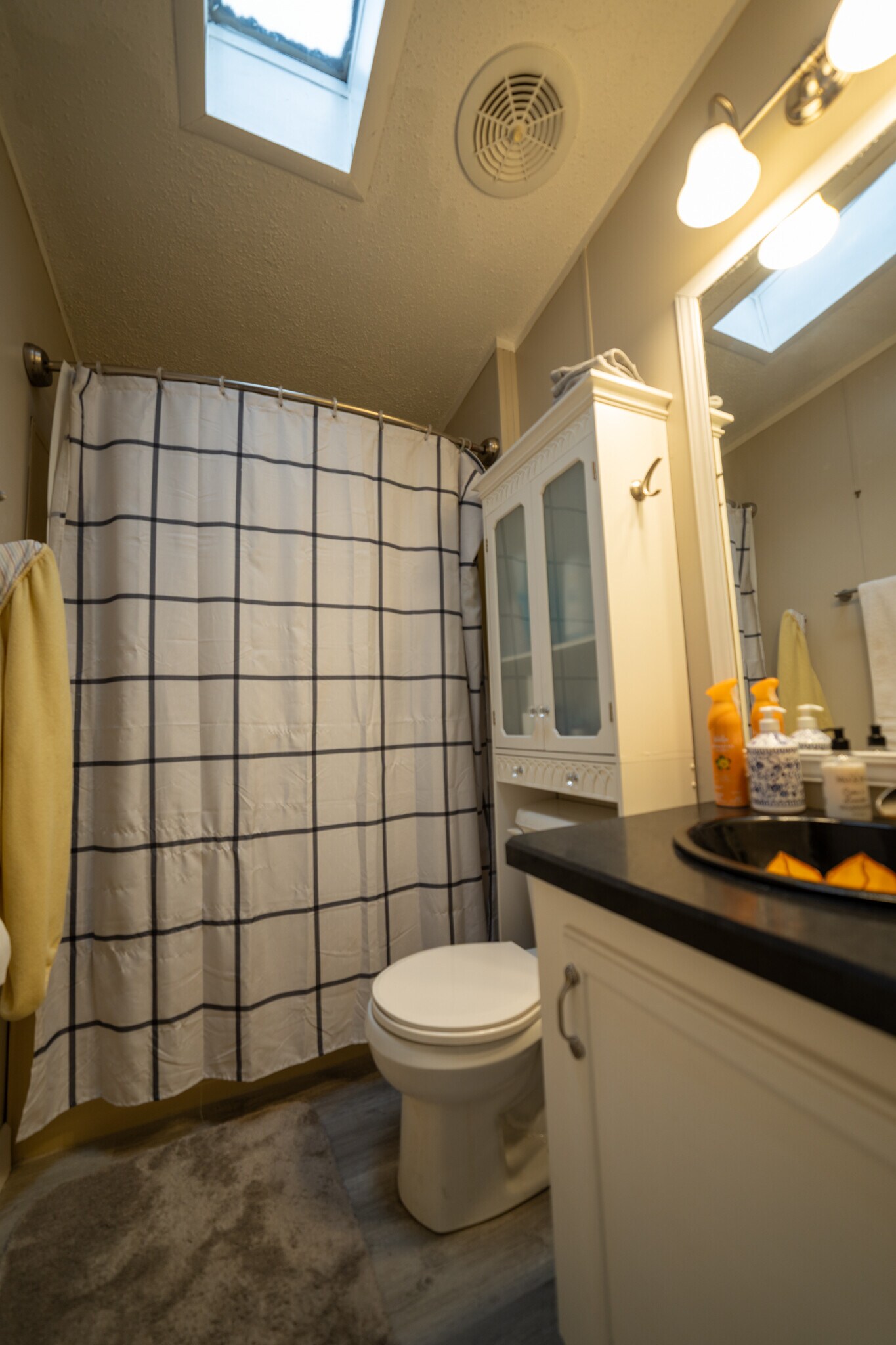 Guest Bathroom with tub - 17765 County Route 59
