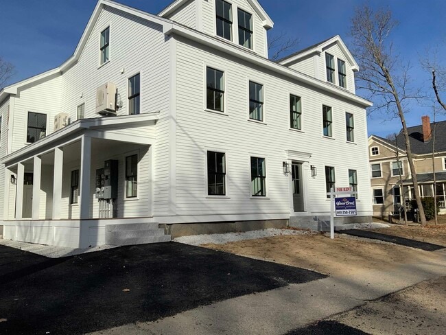 Primary Photo - 8 Clifford St