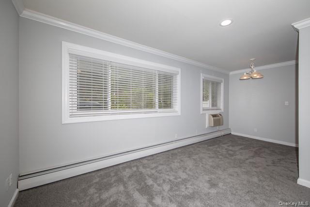 Building Photo - 427 Main St