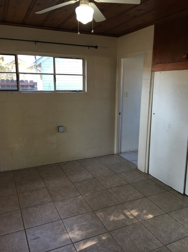 Building Photo - 1 Bedroom House in Marysville! AVAILABLE NOW!!