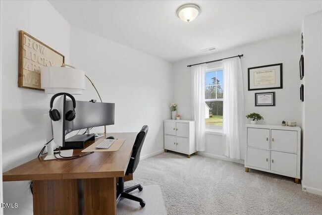 Building Photo - Earn Wealth While Leasing - Like a Homeowner - Lease to Own