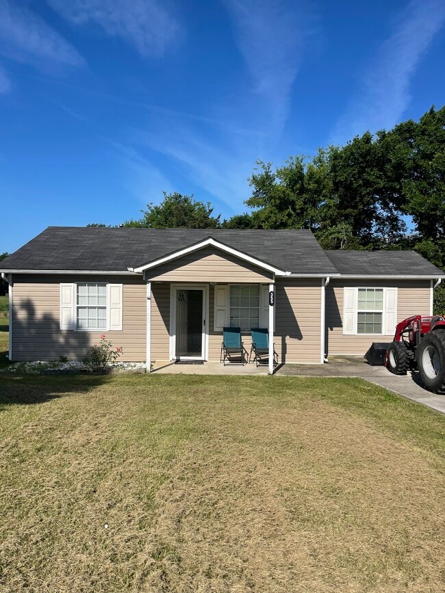 Primary Photo - 355 Hurst Ln