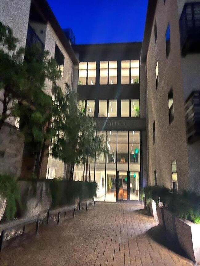 Building Photo - 400 El Camino Real