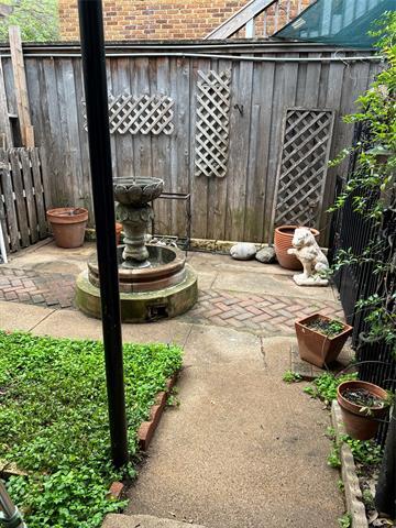 Building Photo - 826 Blaylock Dr