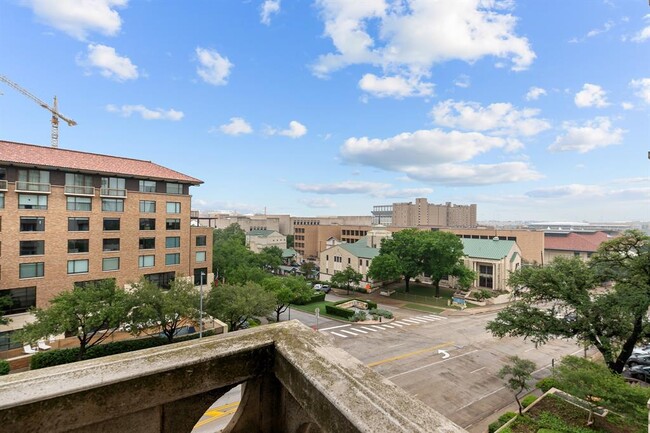 Building Photo - 1801 Lavaca St