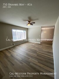 Building Photo - 2 bed 2 bath apt on 2nd flr