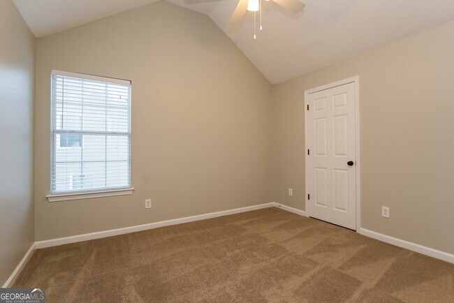 Building Photo - 6973 Foxmoor Way