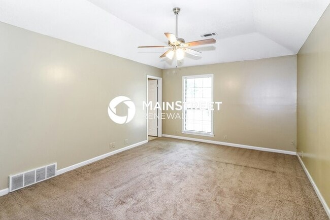 Building Photo - 3 Bedroom Pet-Friendly Home in Cordova, TN with Main Street Renewal