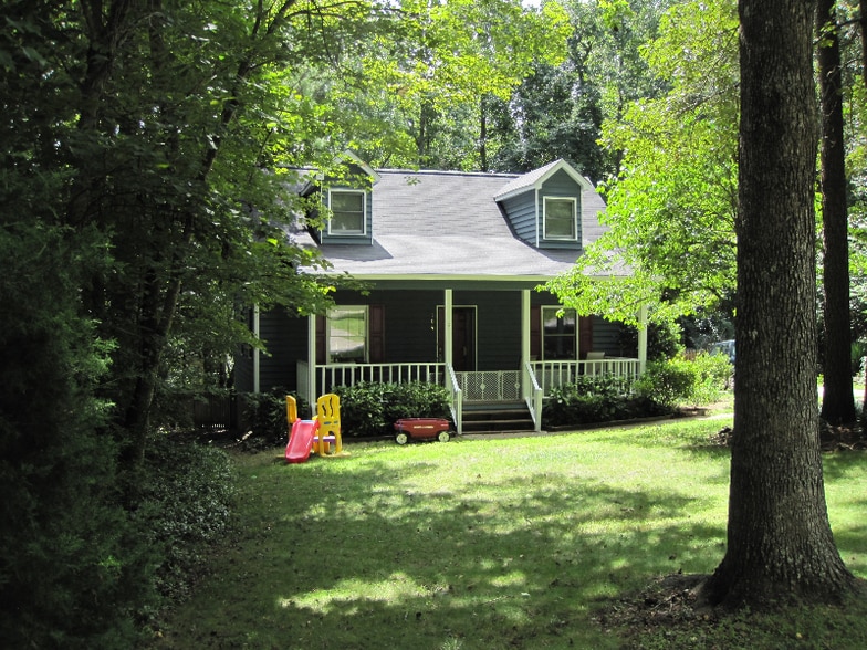 Primary Photo - 123 Bonaparte Dr