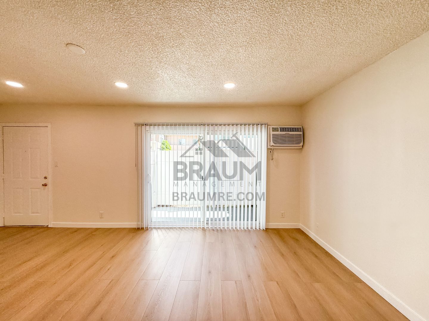 Building Photo - 5433 Sepulveda Blvd