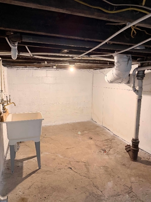 Building Photo - 4549 3rd St