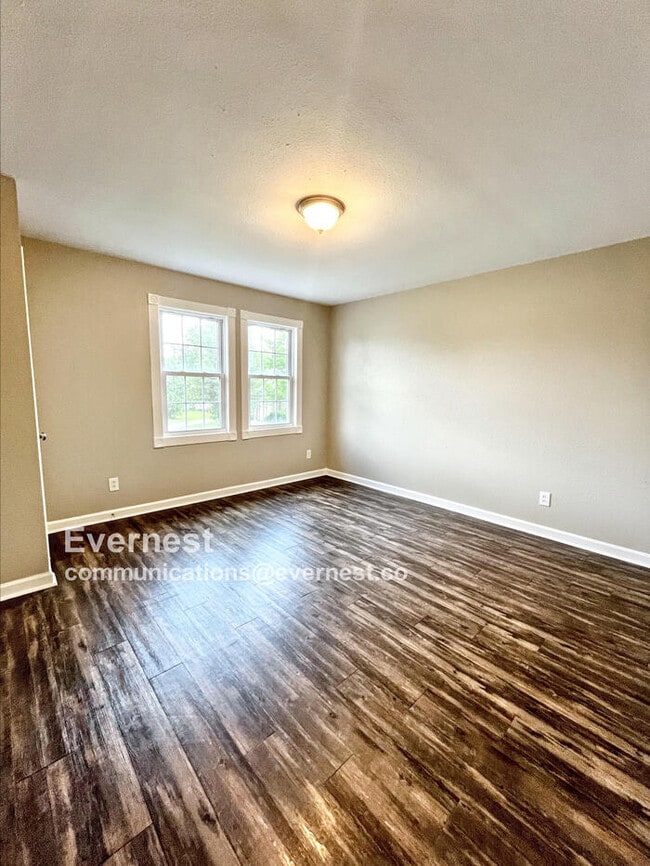 Building Photo - 800 Keystone Dr