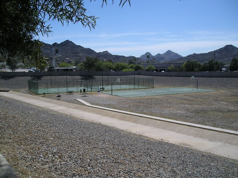 Building Photo - 10410 N Cave Creek Rd