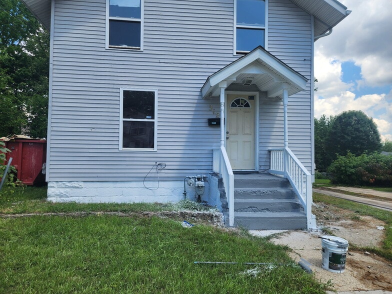 Building Photo - 312 S Central Ave