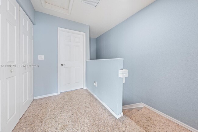 Building Photo - 5905 Abbey Rd