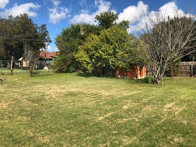 Building Photo - 2909 Trailridge Cir