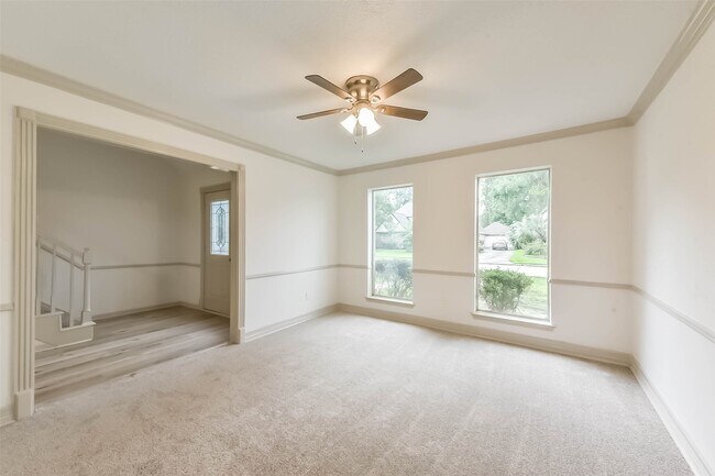 Building Photo - 4214 Brightwood Dr