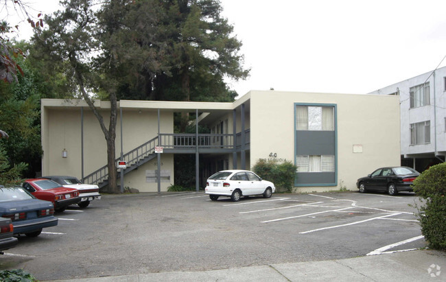 Building Photo - Sequoia Apartments