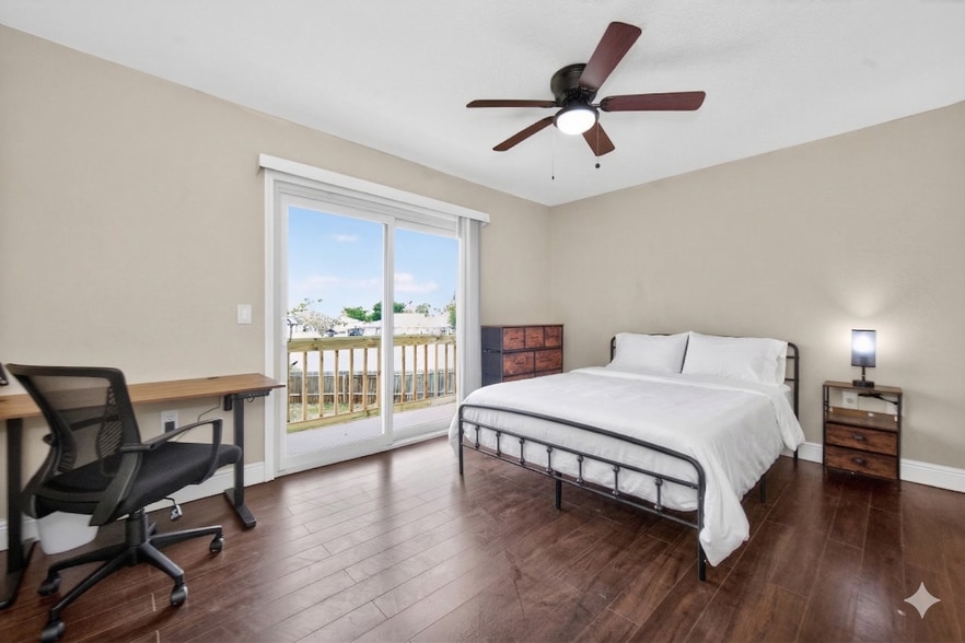 Building Photo - 2 Sweetbay Ln