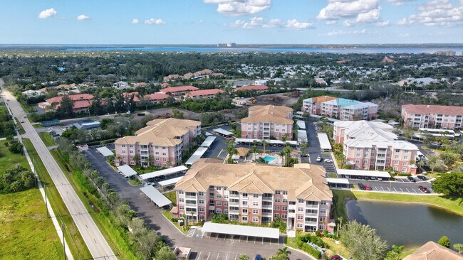 Building Photo - 11701 Pasetto Ln