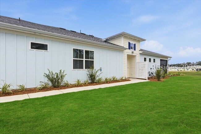 Building Photo - 119 Blue Starfish Ln